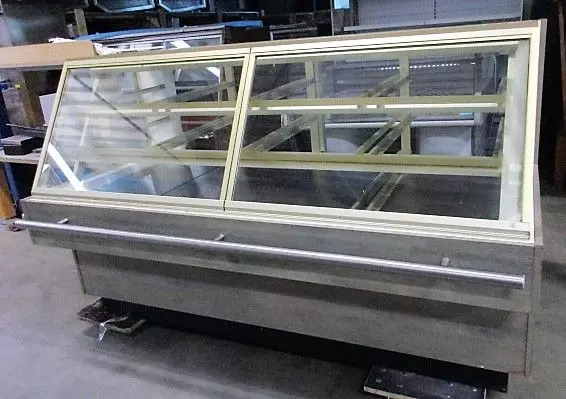 Gebaksvitrine 200cm, zonder motor Gebaksvitrine 200cm