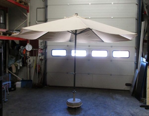 Parasol met voet 350cm breed